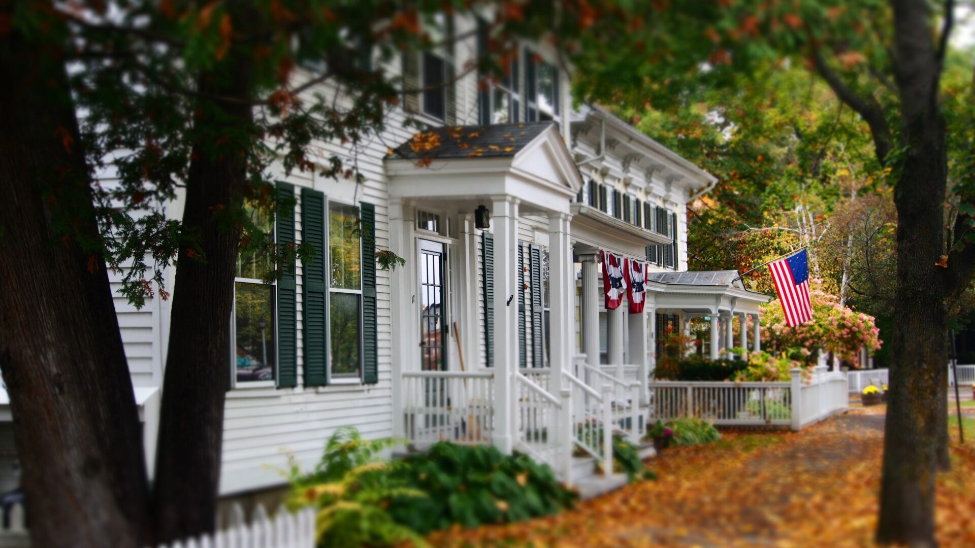 houses in fall